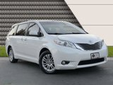 Used 2017 Toyota Sienna XLE image 2