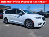 New 2025 Chrysler Pacifica Pinnacle image 2