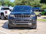 New 2025 Jeep Grand Cherokee Overland image 2