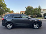 Used 2017 Kia Sorento LX w/ LX Convenience Package image 5