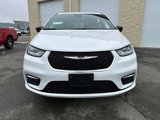 New 2025 Chrysler Pacifica Select image 4