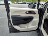 Used 2023 Chrysler Voyager LX image 4