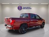 Used 2017 Nissan Titan SL image 5