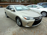 Used 2016 Toyota Camry SE image 2