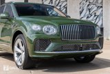 Used 2024 Bentley Bentayga image 2
