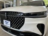 Used 2024 Lincoln Nautilus Reserve w/ Equipment Group 202A image 2