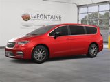 New 2025 Chrysler Pacifica Select image 2