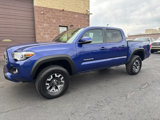 Used 2022 Toyota Tacoma TRD Off-Road image 2