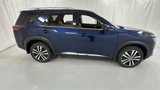 New 2025 Nissan Pathfinder Platinum image 2