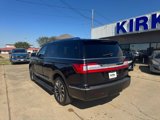 Used 2021 Lincoln Navigator Reserve image 3