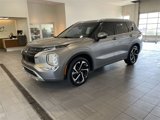 Used 2022 Mitsubishi Outlander SEL image 2