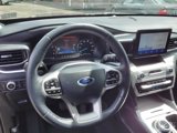 Used 2022 Ford Explorer XLT w/ Equipment Group 202A image 6
