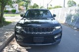Used 2024 Jeep Grand Cherokee Limited image 3