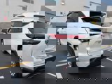 Used 2023 Toyota Highlander Limited image 4