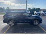 New 2025 Toyota Highlander Platinum image 6