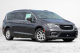 Used 2021 Chrysler Pacifica Touring-L image 2