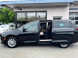 Used 2017 Chrysler Pacifica Touring w/ Tire & Wheel Group image 6