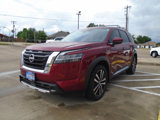 Used 2023 Nissan Pathfinder Platinum image 4