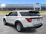Used 2025 Ford Explorer Active image 3