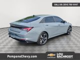Used 2022 Hyundai Elantra Limited image 3