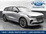 Used 2024 Lincoln Nautilus Reserve w/ Equipment Group 202A image 4