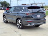 New 2025 Mitsubishi Outlander SE image 3