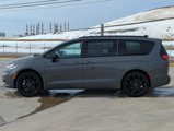 New 2025 Chrysler Pacifica Limited image 3