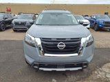 New 2025 Nissan Pathfinder Platinum image 2