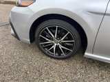 Used 2024 Toyota Camry SE image 5