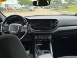 Used 2023 Dodge Durango GT image 2