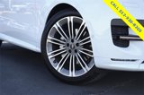Used 2025 Land Rover Range Rover Sport Dynamic SE image 3