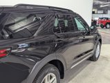 Used 2025 Ford Explorer Active image 3