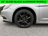 Used 2014 Chrysler 200 Limited w/ 200 Super S Group image 2