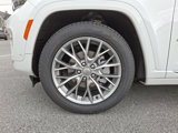 New 2025 Jeep Grand Cherokee Summit image 5