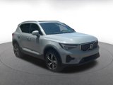 Used 2024 Volvo XC40 B5 Core image 3