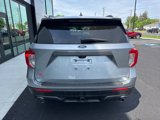 Used 2022 Ford Explorer XLT w/ Equipment Group 202A image 4