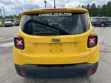 Used 2017 Jeep Renegade Latitude w/ Cold Weather Group image 6