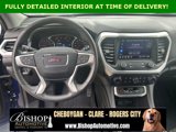 Used 2023 GMC Acadia SLE w/ Driver Convenience Package image 4