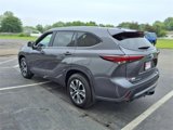 New 2025 Toyota Highlander XLE image 6