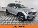 Used 2025 Volvo XC40 B5 Plus image 4