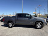 Used 2017 Nissan Titan SV image 6