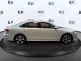 Used 2021 Volkswagen Passat 2.0T SE image 2