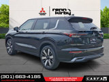 New 2025 Mitsubishi Outlander SE image 3