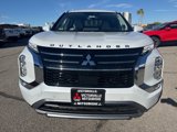 New 2025 Mitsubishi Outlander SE image 2