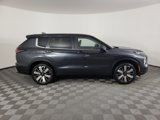 New 2025 Mitsubishi Outlander SE image 3