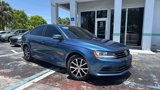 Used 2017 Volkswagen Jetta SE image 2
