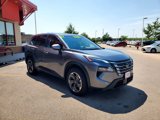 Used 2024 Nissan Rogue SV image 3
