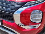 New 2025 Mitsubishi Outlander SE image 5