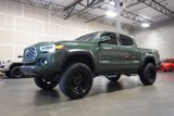 Used 2021 Toyota Tacoma TRD Off-Road image 2