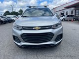 Used 2020 Chevrolet Trax LT w/ LT Convenience Package image 2